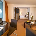 Dorint An Der Kongresshalle Hotell 4*