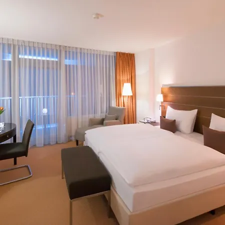 Sunday An Der Kongresshalle Augsburg Hotel Augsburg