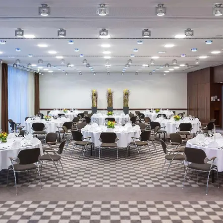 Hotel Sunday An Der Kongresshalle Augsburg 4*