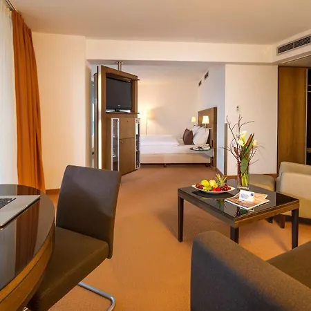 Hotel Sunday An Der Kongresshalle 4*