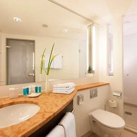 Hotell Dorint An Der Kongresshalle 4*