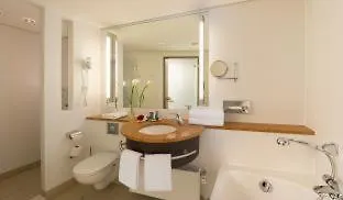 Hotel Dorint An Der Kongresshalle 4*