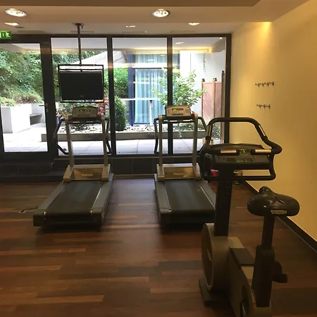 Sunday An Der Kongresshalle Augsburg Hotel 4*