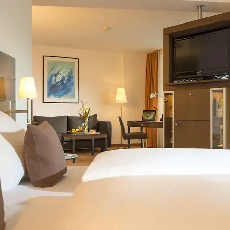 Hotel Sunday An Der Kongresshalle Augsburg 4*