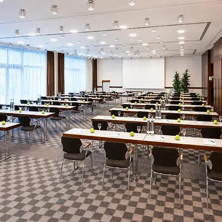 Hotel Sunday An Der Kongresshalle Augsburg 4*